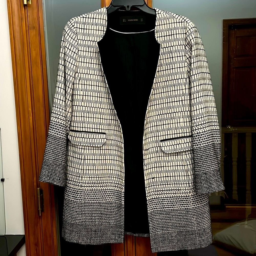 Woven topper
